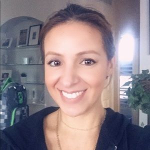 Meet your Posher, Yessenia